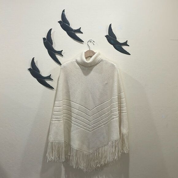 Banana Republic Womens Merino Wool Turtleneck Fringe Poncho Sweater Cream - M/L - Picture 3 of 14